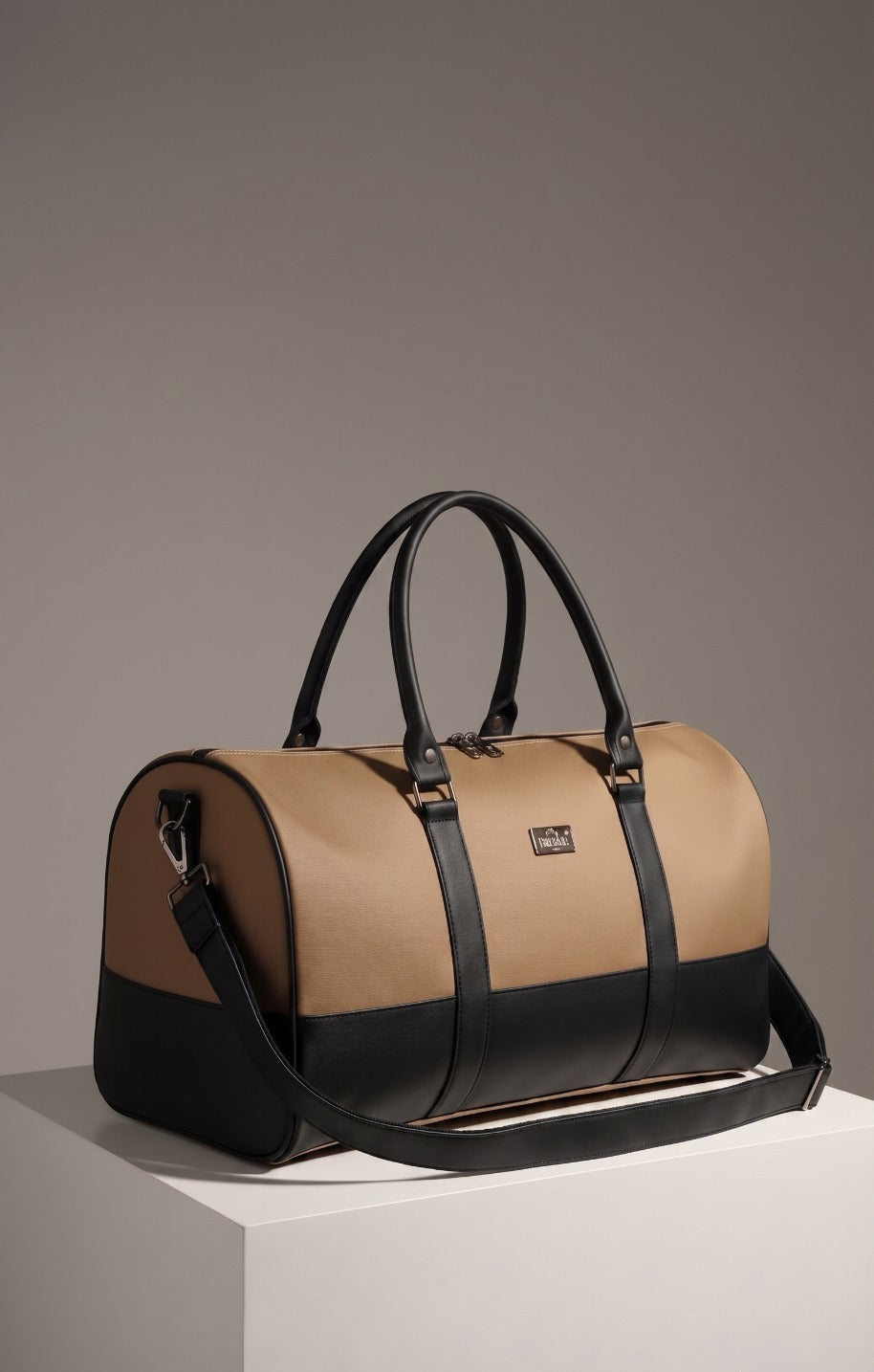 Waterproof Travel Duffle Bag for Men & Women | 3 Inner Pockets | Premium Weekender Luggage Bag | Beige & Navy Blue
