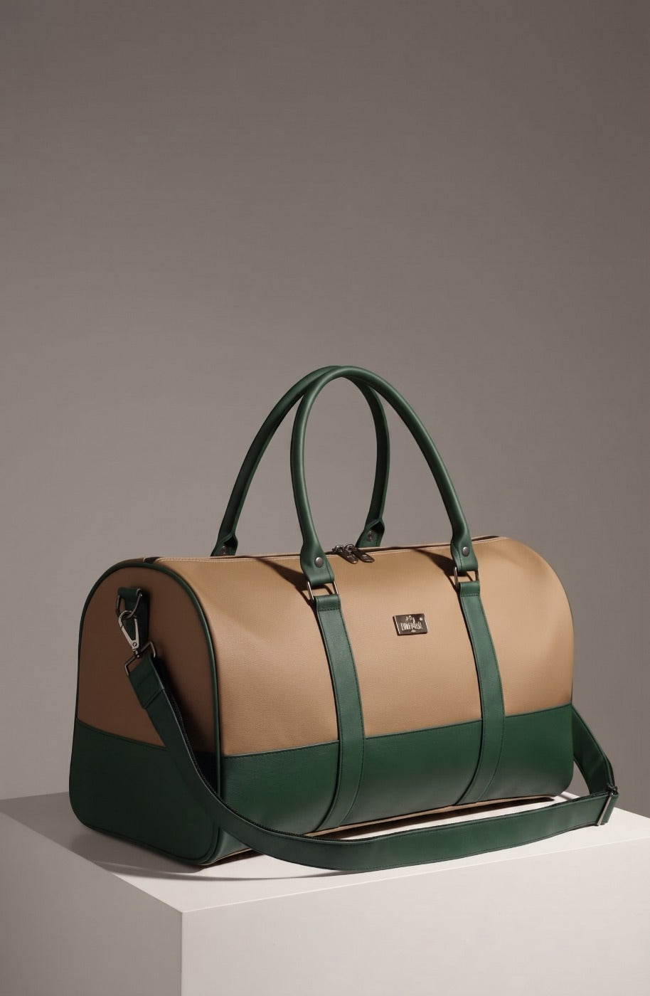 Waterproof Travel Duffle Bag for Men & Women | 3 Inner Pockets | Premium Weekender Luggage Bag | Beige & Navy Blue